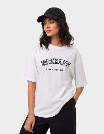 Brooklyn - Oversized White T-shirt