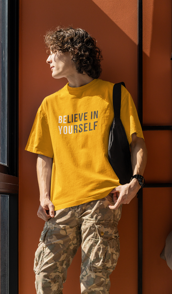 Believe in Yourself - Oversized T-shirt